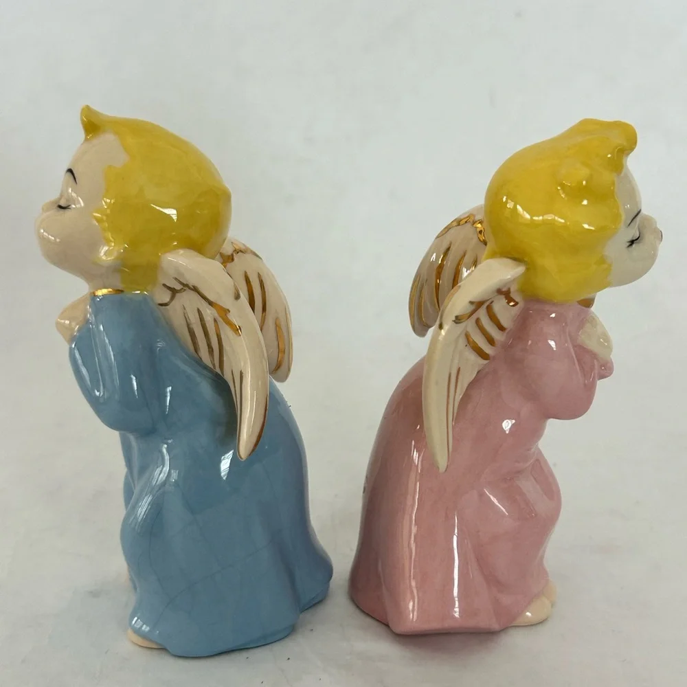 Vintage Boy & Girl Kissing Angel Ceramic Blue‎ & Pink Figures Kitsch MCM Retro